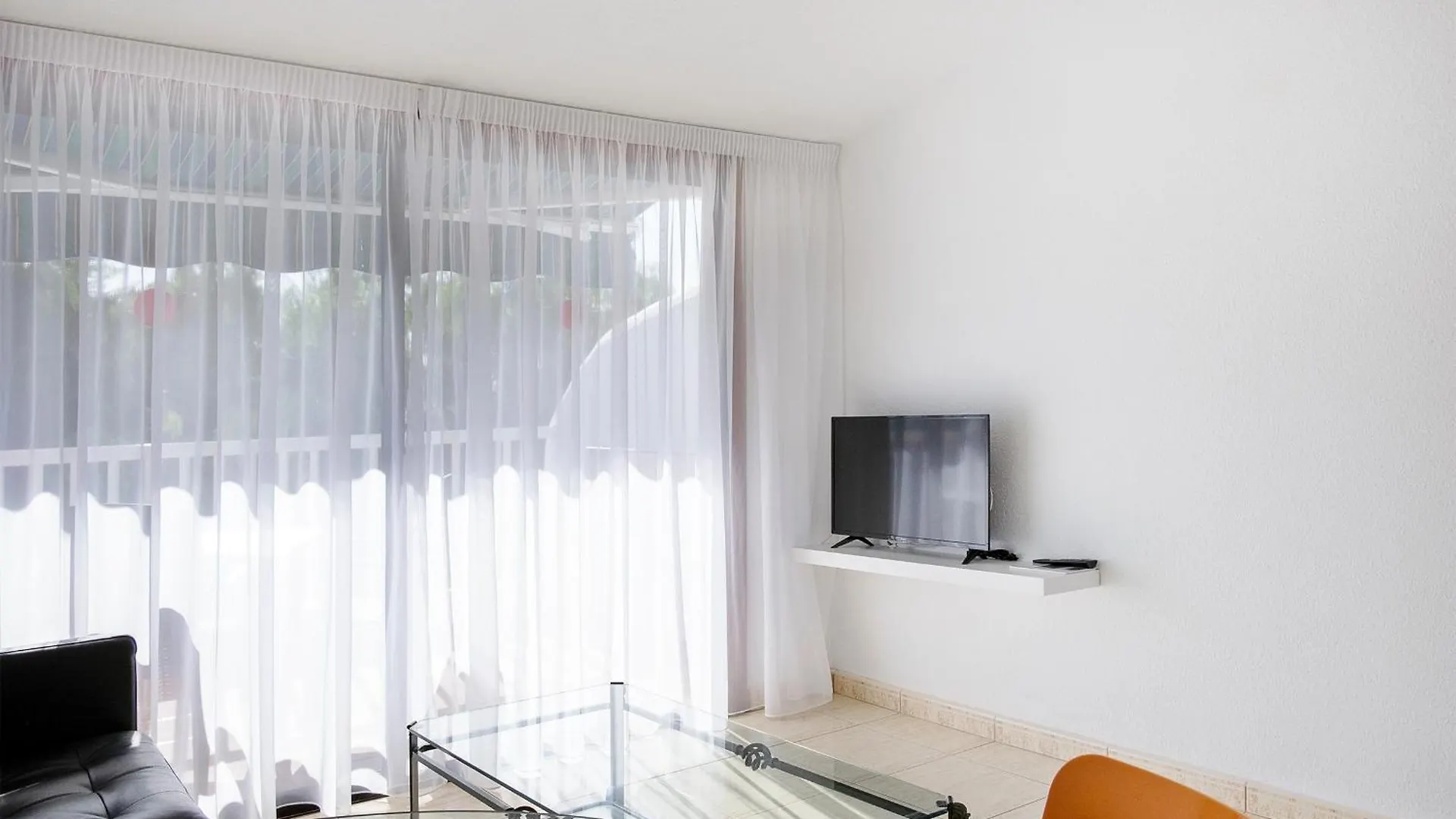 The Club - Accommodation - Dining - Events San Miguel de Abona 0*,
