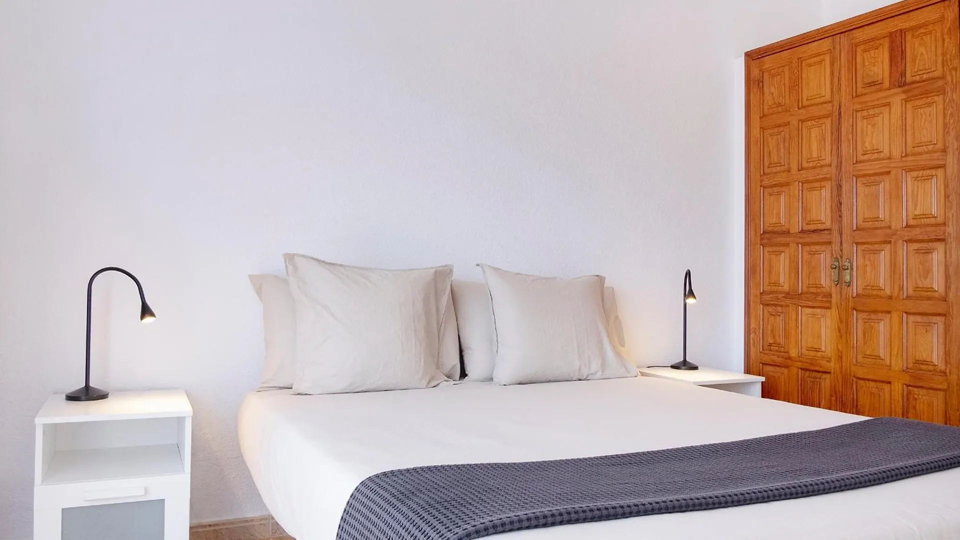 Apartment The Club - Accommodation - Dining - Events San Miguel de Abona Spain