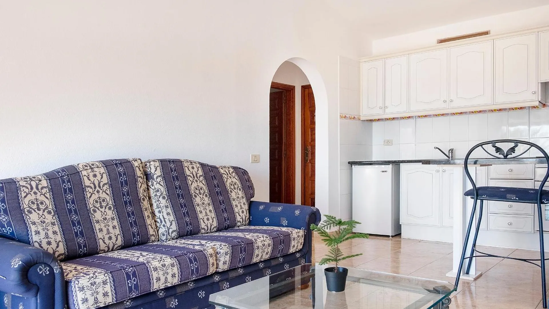 The Club - Accommodation - Dining - Events San Miguel de Abona Apartment
