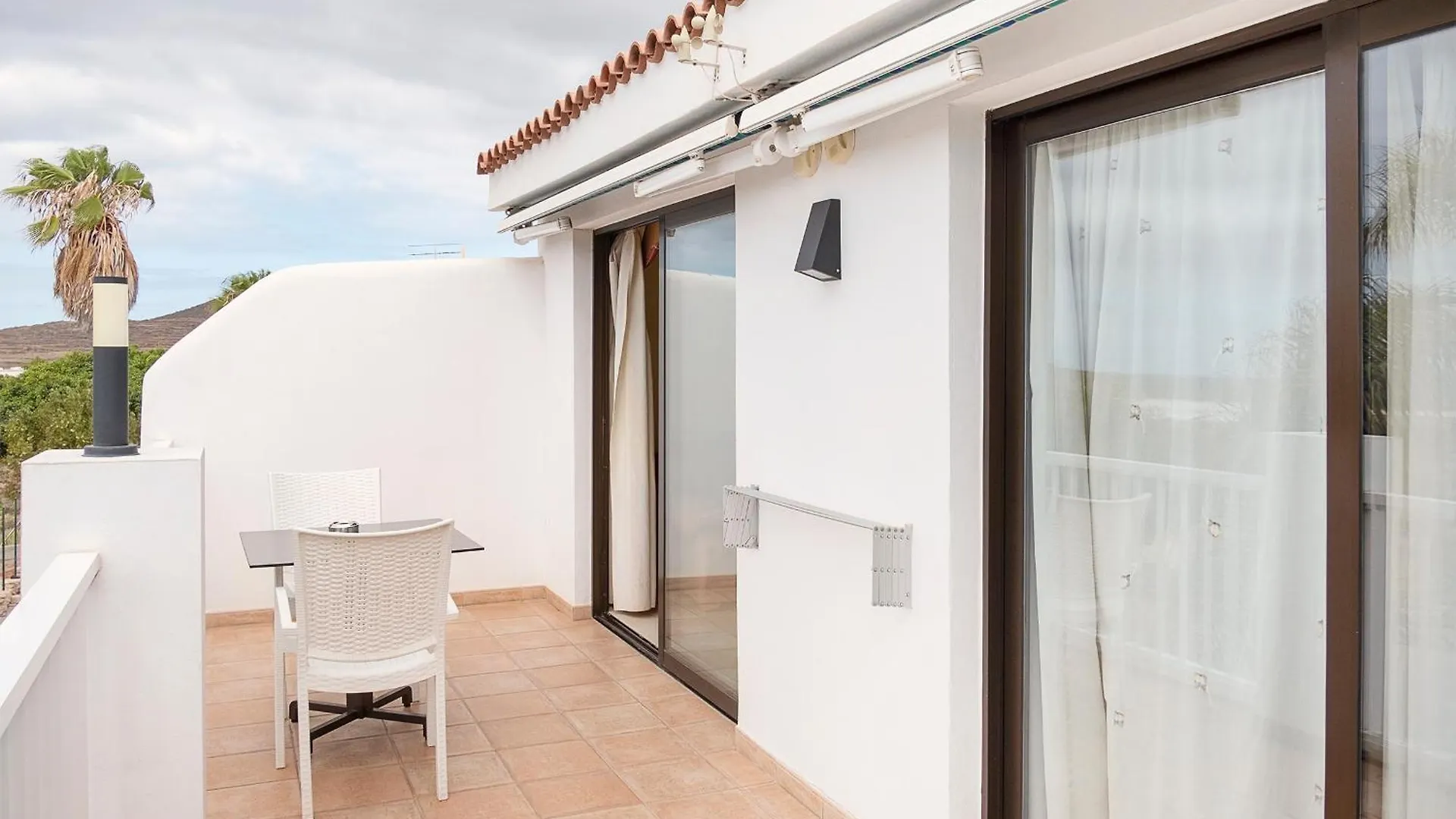 The Club - Accommodation - Dining - Events San Miguel de Abona Apartment