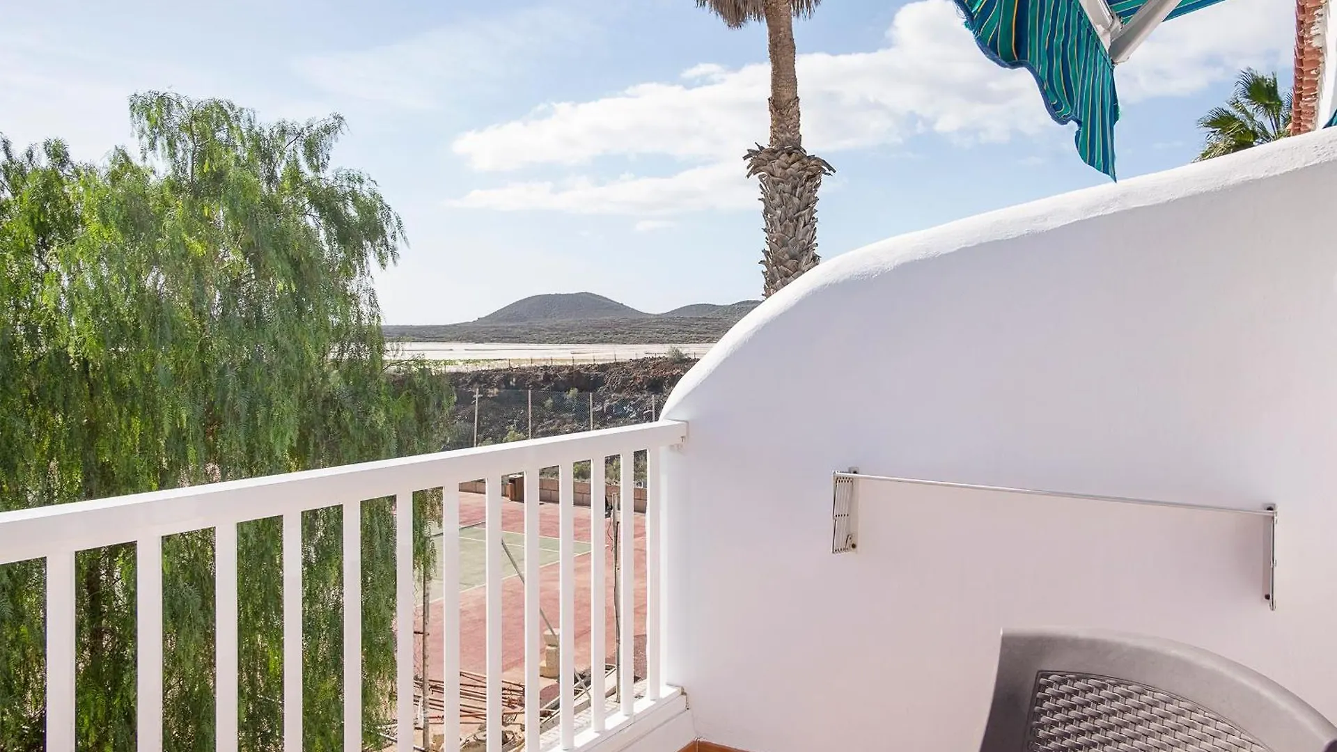 The Club - Accommodation - Dining - Events San Miguel de Abona Apartment